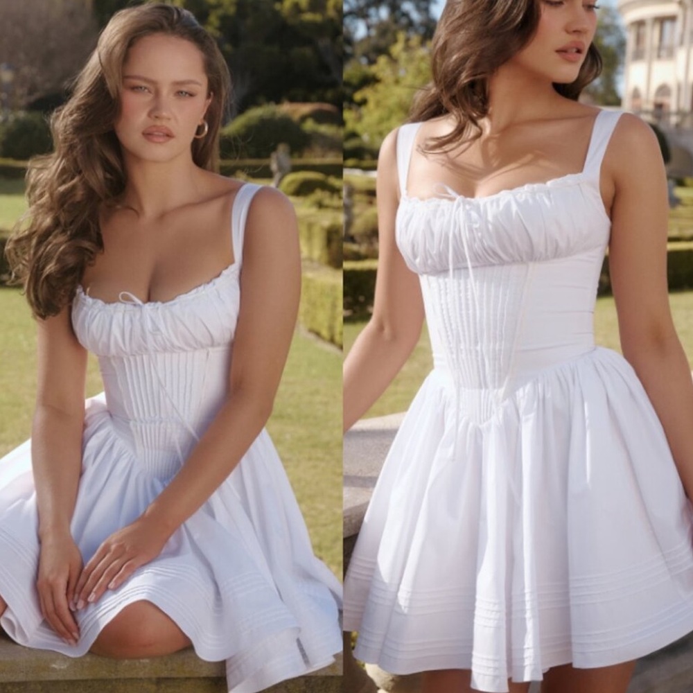 HOUSE OF CB ‘Natassia’ White Cotton Mini Dress